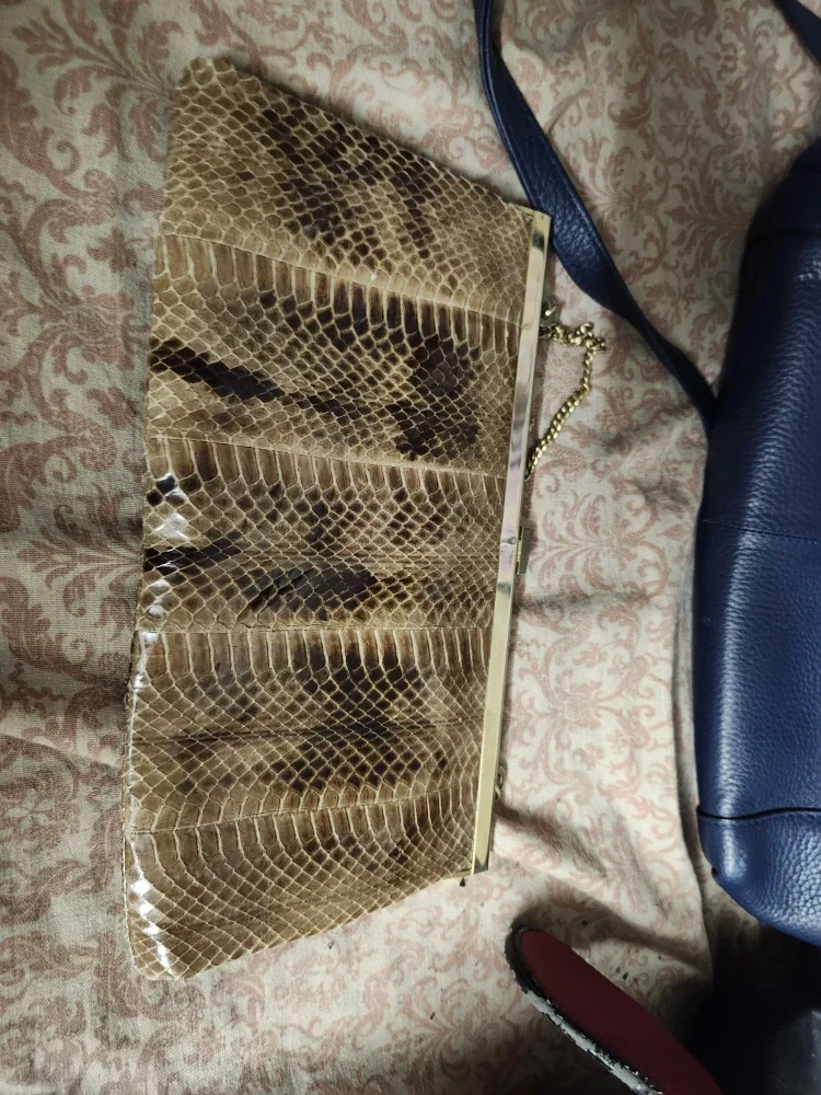 Lot of  Women's Handbags image indicator(4)