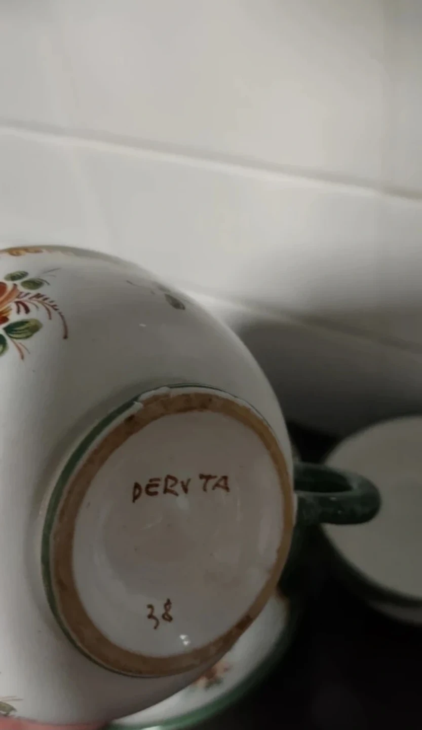 Dervuta Floral Tea 3 Cups and  2Saucers #Cleanout - photo 2