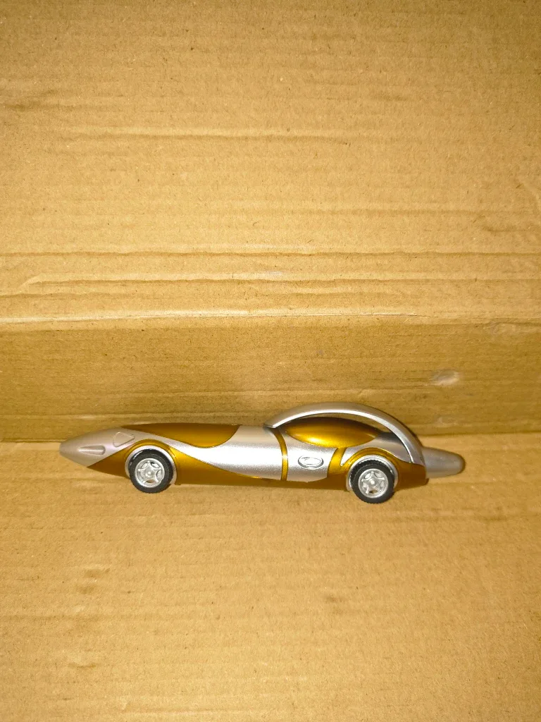 Car pen - gold and silver