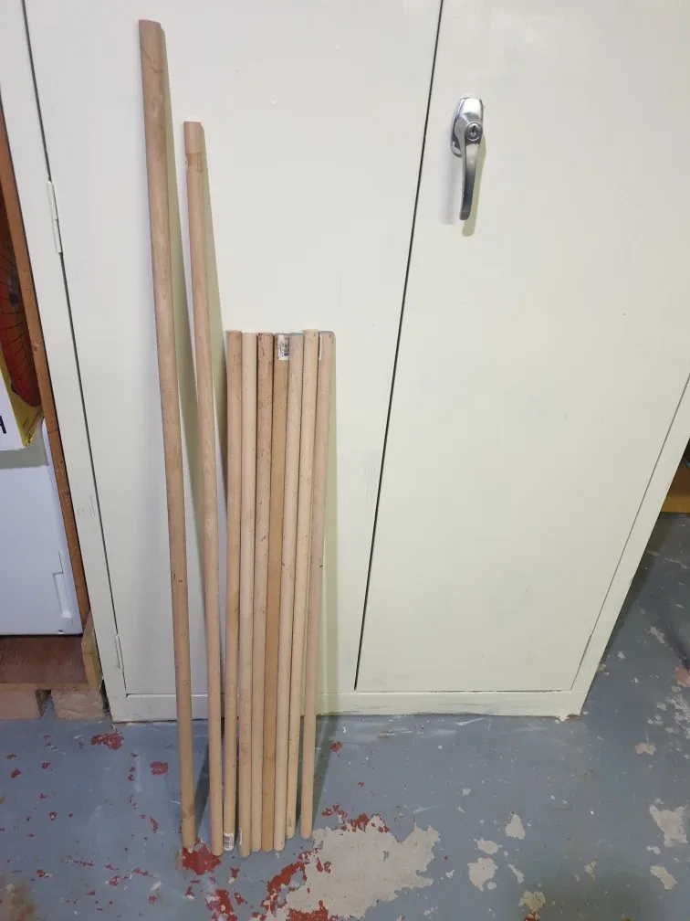 Wooden Dowel Rods (9)