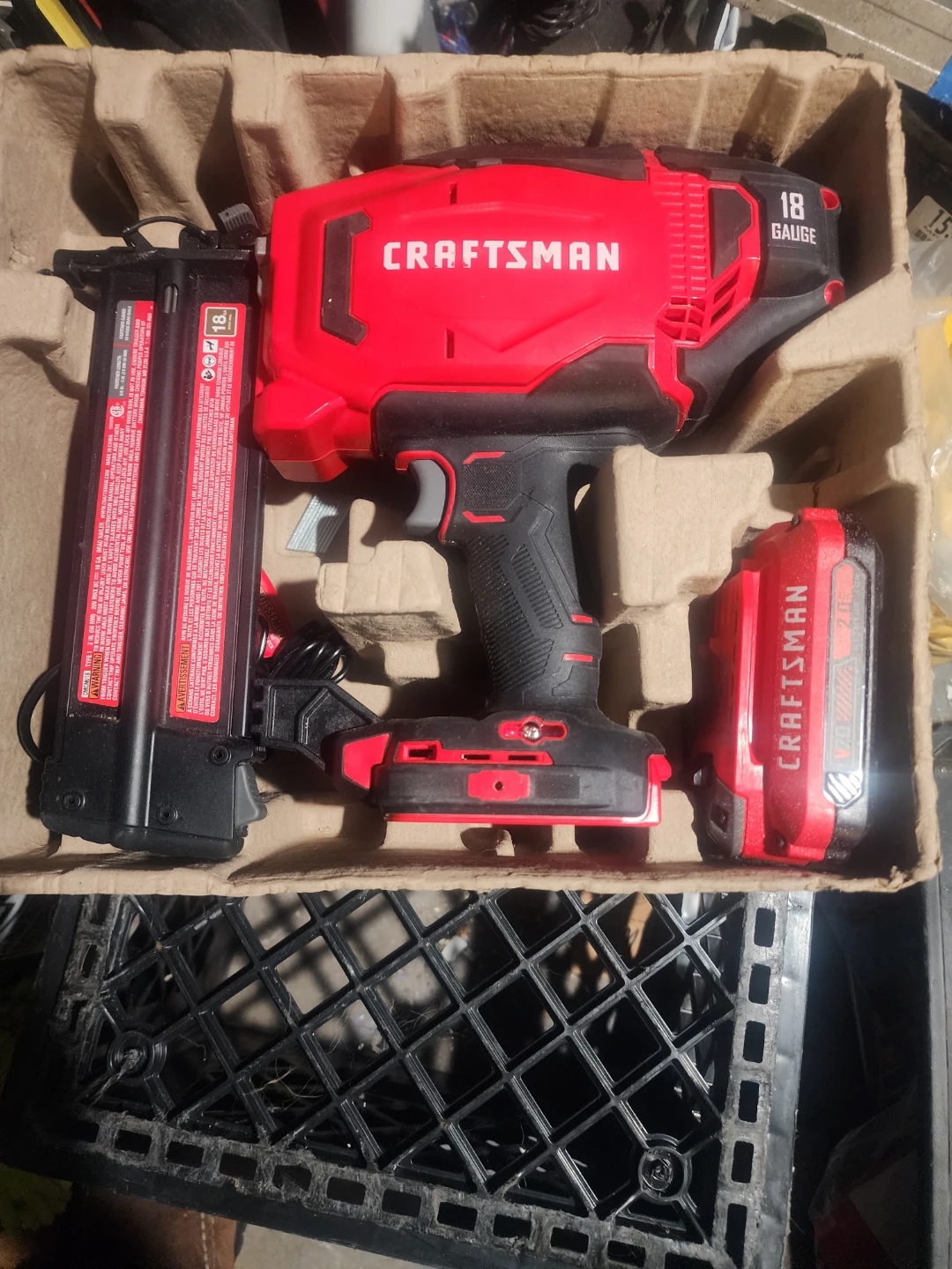 Craftsman V20 18 GA Cordless Brad Nailer Kit - photo 4