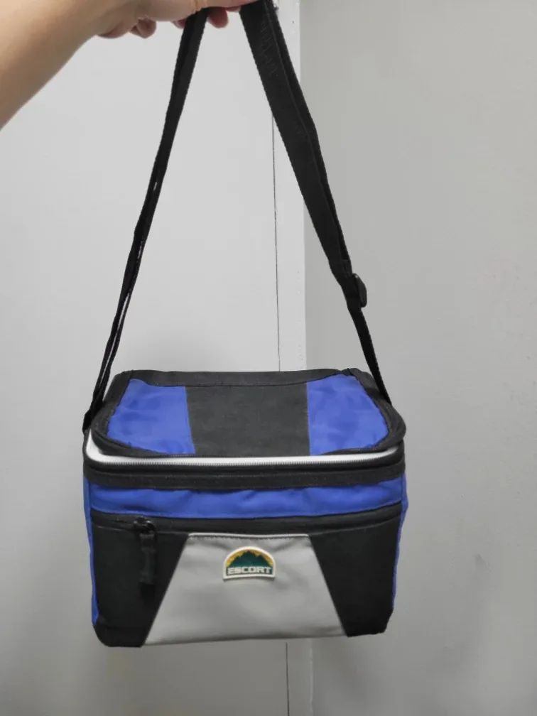 Escort Blue & Black Insulated Lunch Bag image indicator(2)