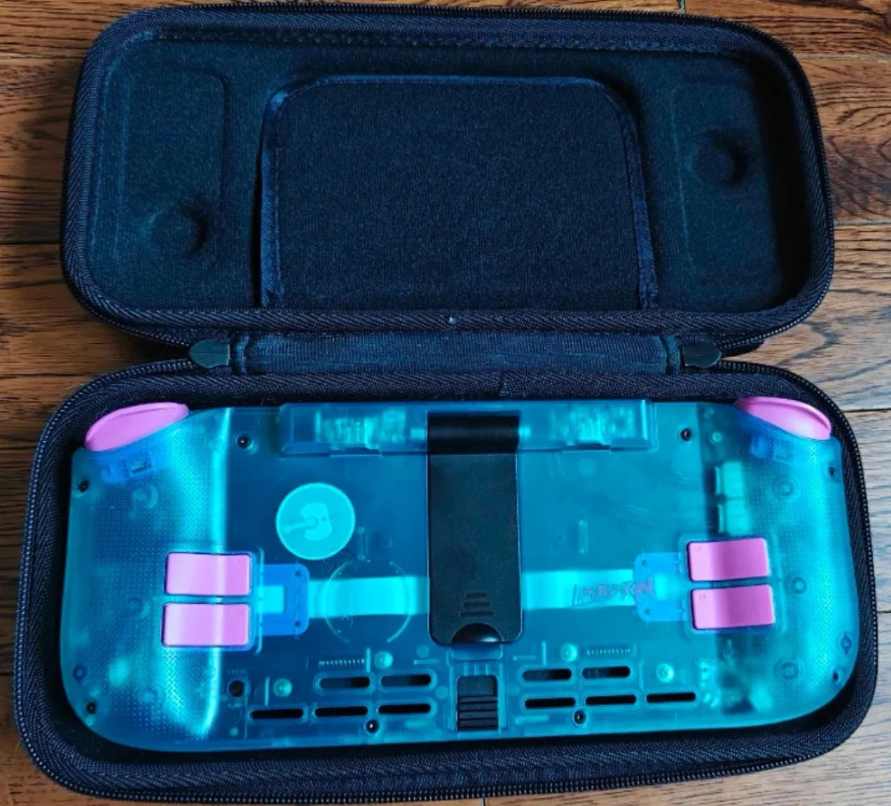 Limited Run x CRKD Nitro Deck Glacier Blue (like new) 🎮 image indicator(3)