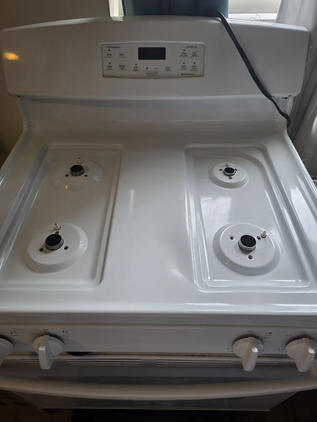 GE 30 inch Gas Range Oven - White - photo 5
