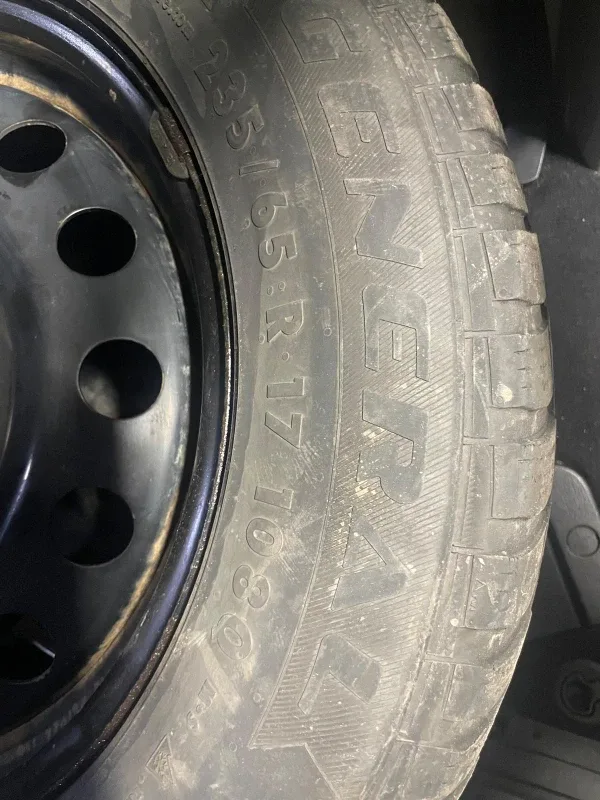 General Altimax Arctic 235/65R17 Tires image indicator(3)