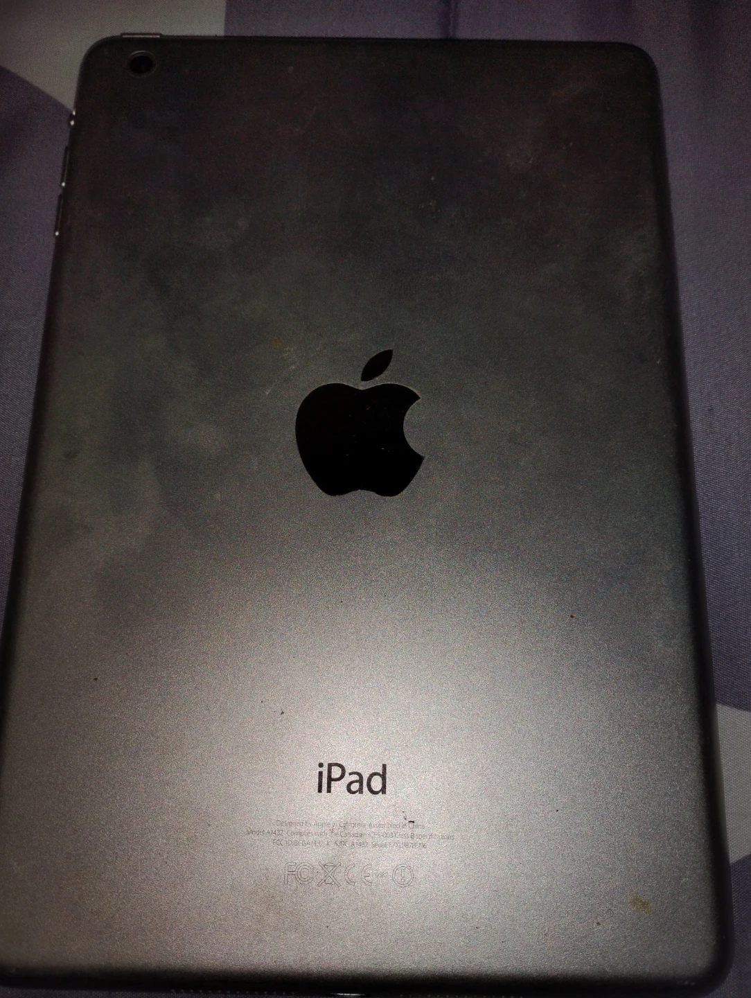 Apple iPad - photo 2