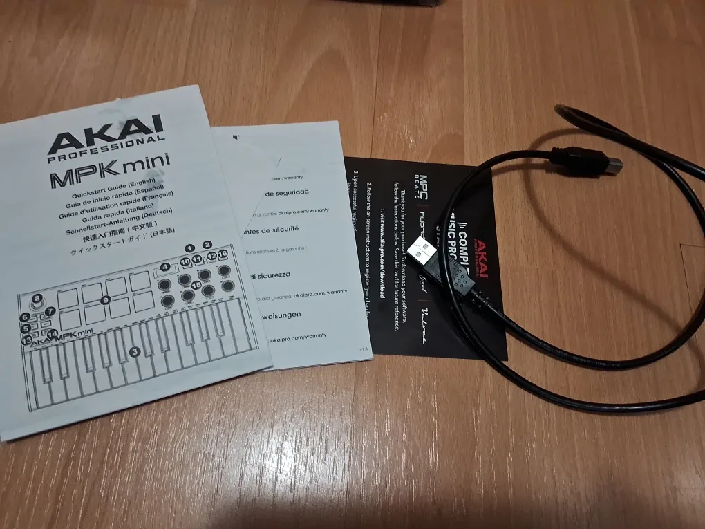 Akai MPK mini Professional Keyboard image indicator(3)