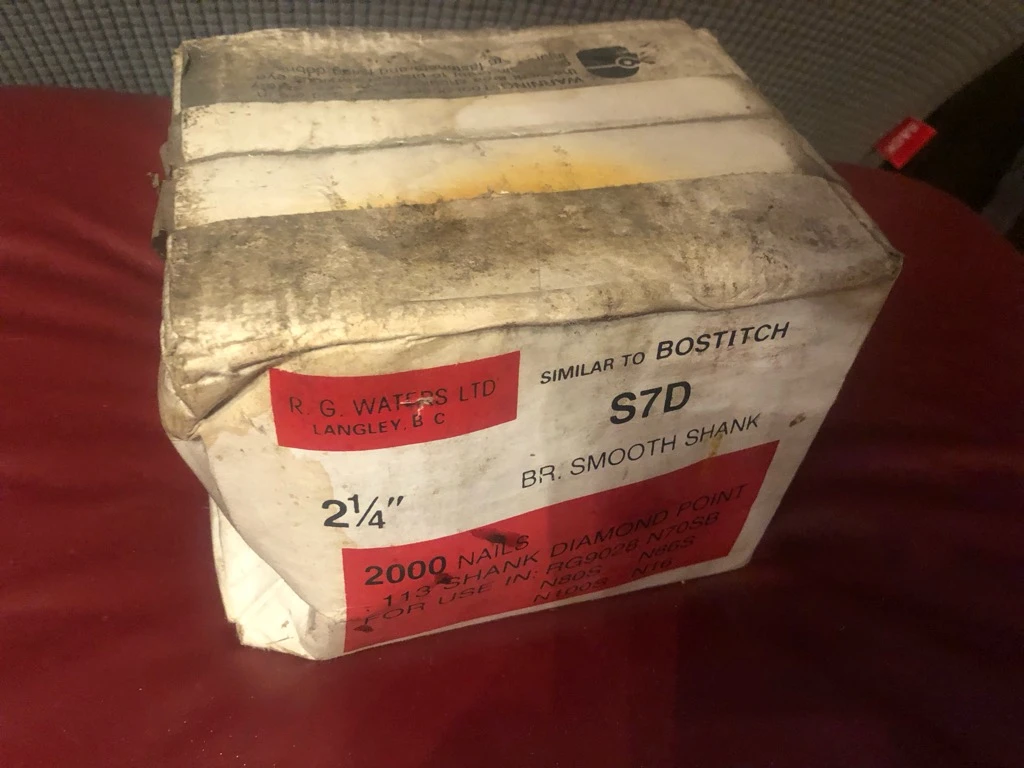 R. G. Waters S7D 2 1/4" Nails - 2000 count