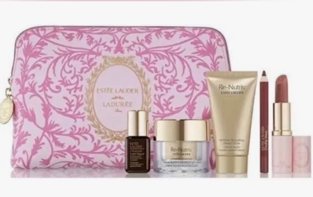 Estee Lauder Beauty Set with Pouch
