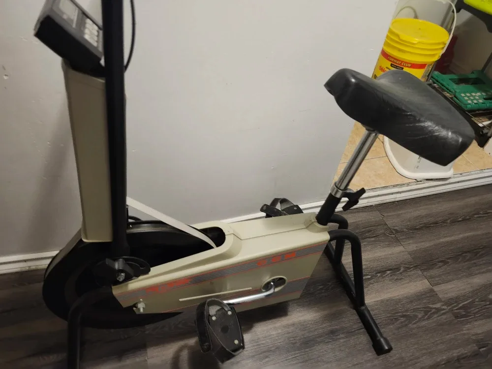 Vintage CCM Exercise Bike image indicator(5)