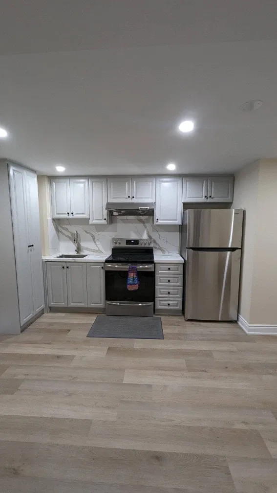 Legal Basement apartment in plumtree park school neighborhood image indicator(5)