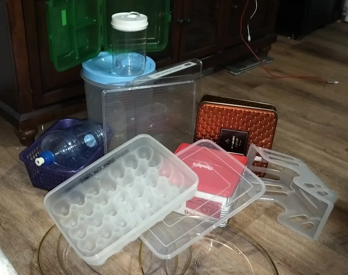 Mixed Kitchen Storage Containers image indicator(3)