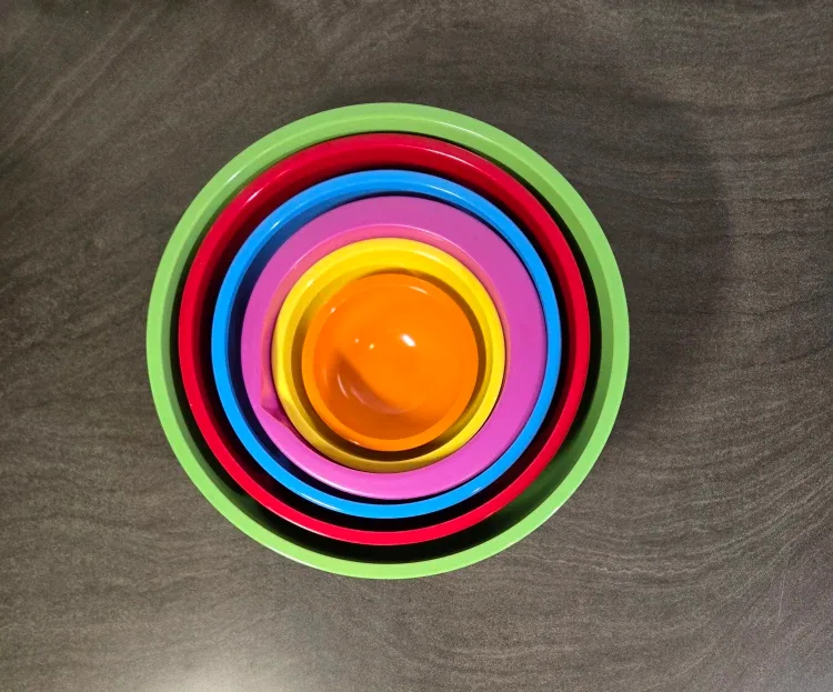 Colorful Nesting Bowls