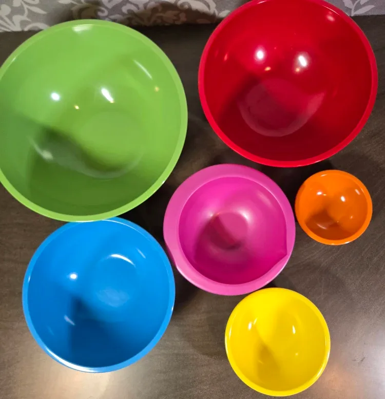Colorful Nesting Bowls image indicator(4)