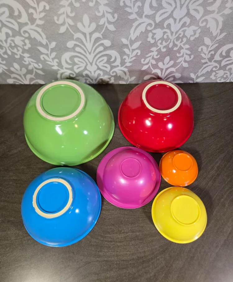 Colorful Nesting Bowls image indicator(5)