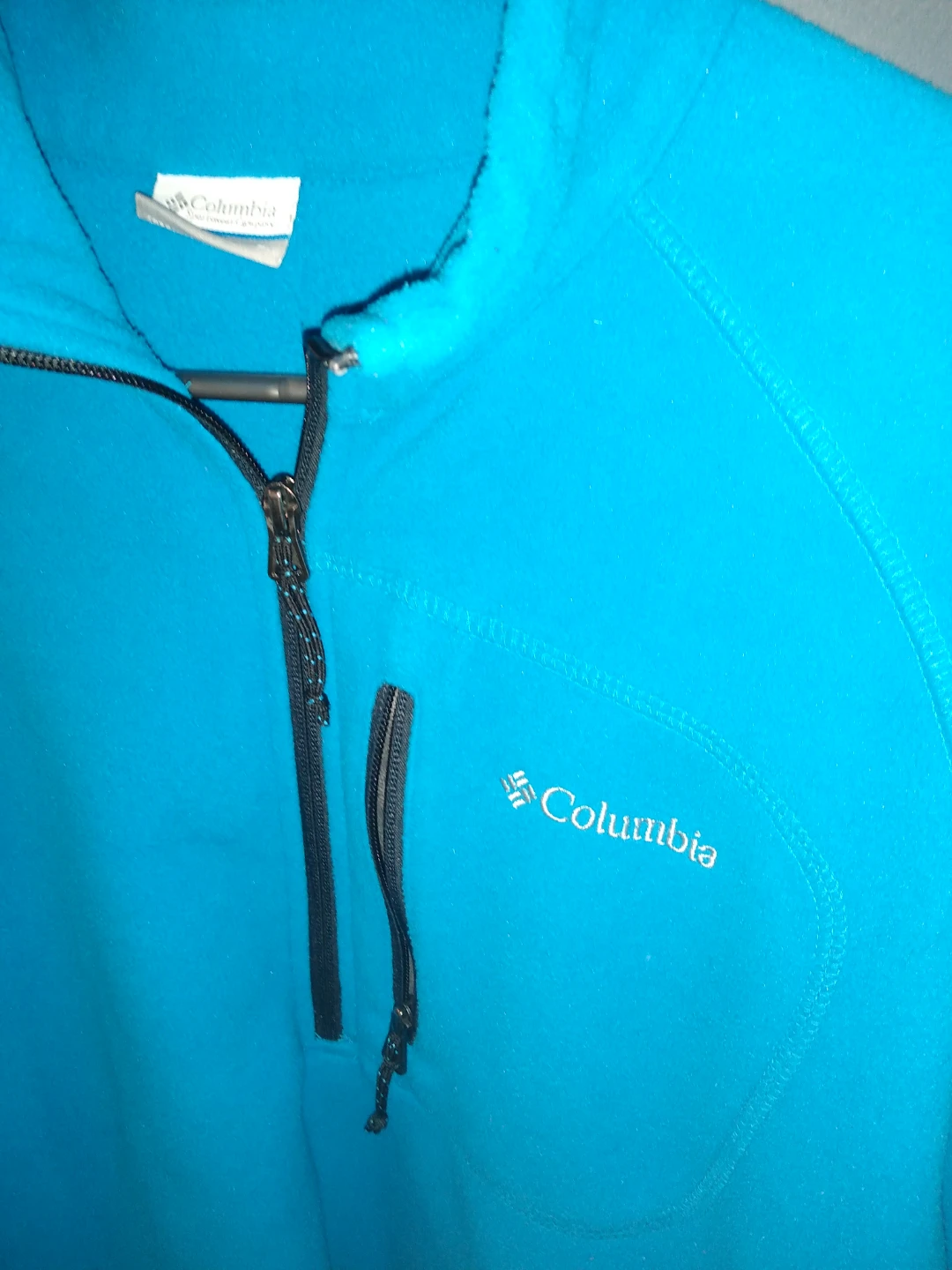 Turquoise blue Columbia pullover zip front