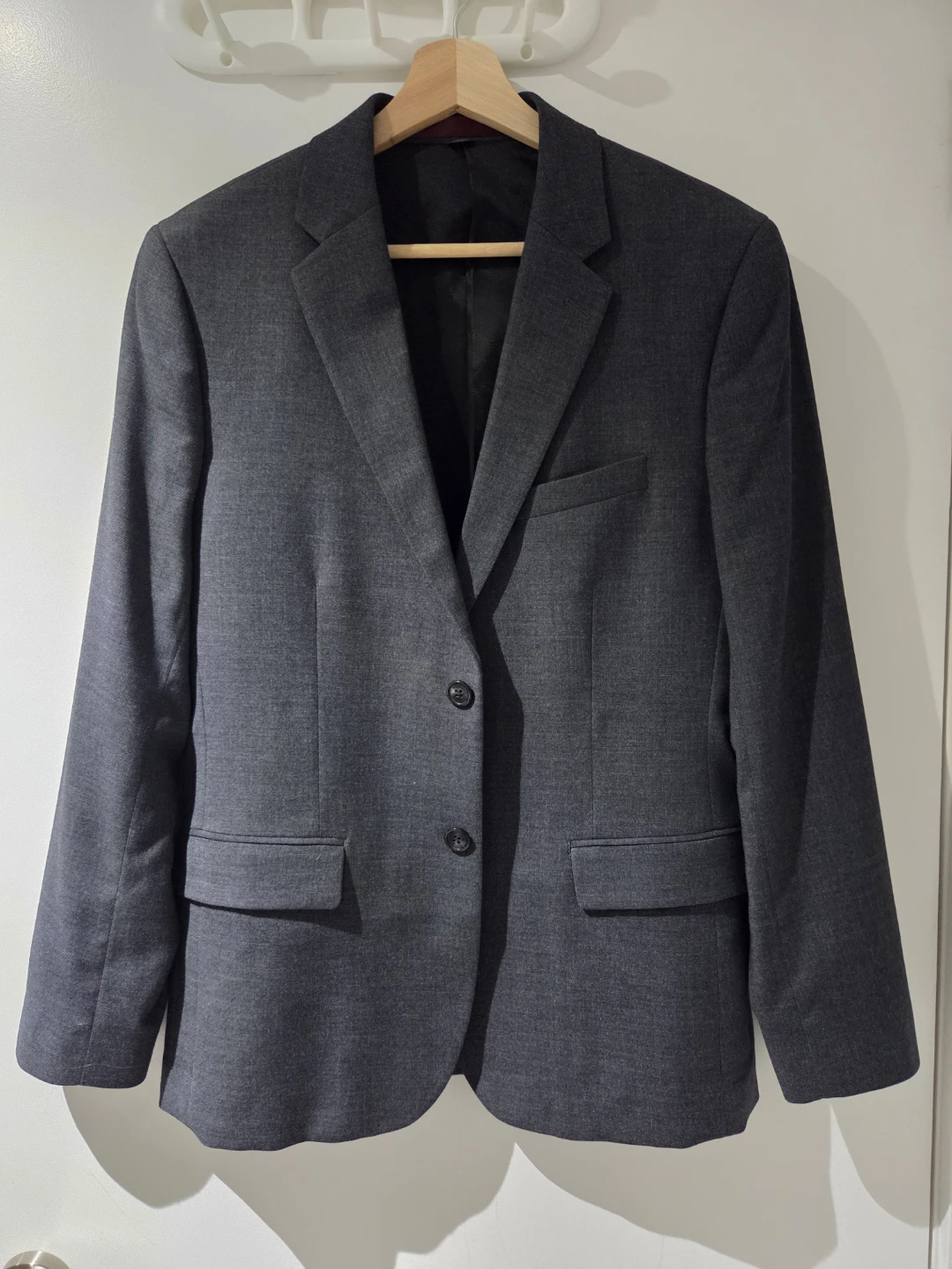[RW&CO] Tailored Fit Grey Suit Jacket (40R) & Pants (32x30)