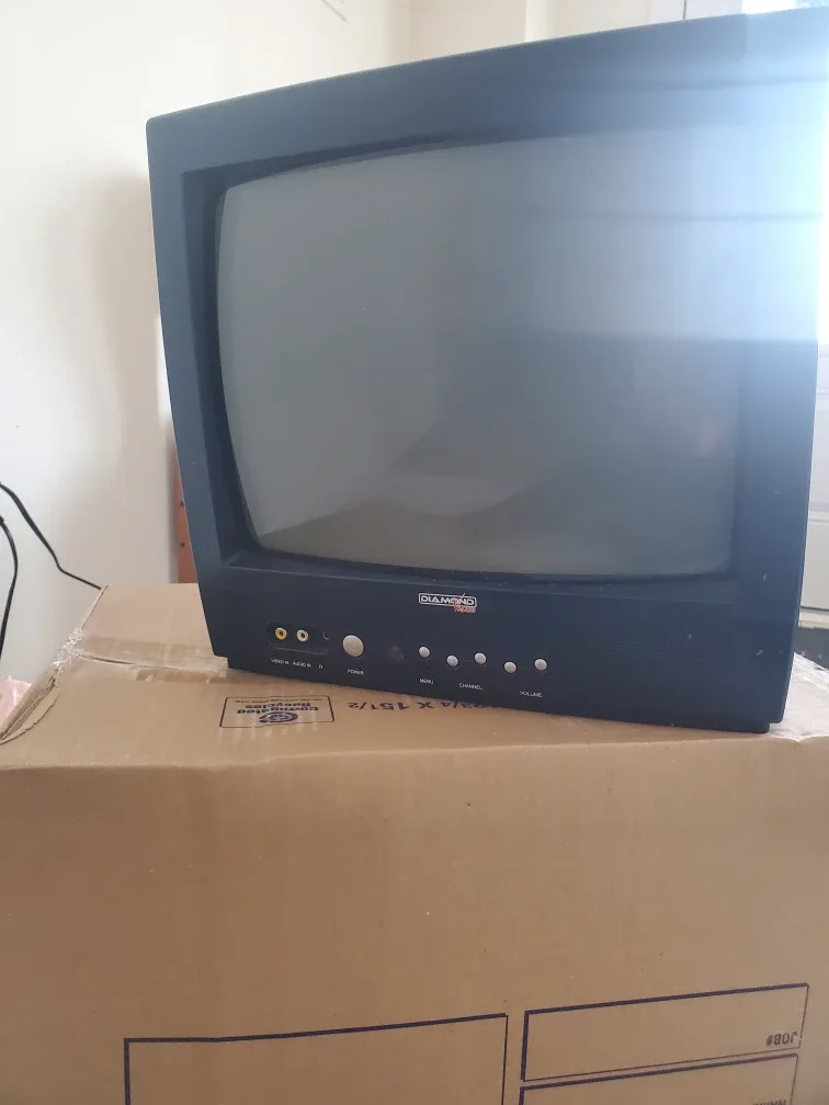 Diamond Vision CRT TV