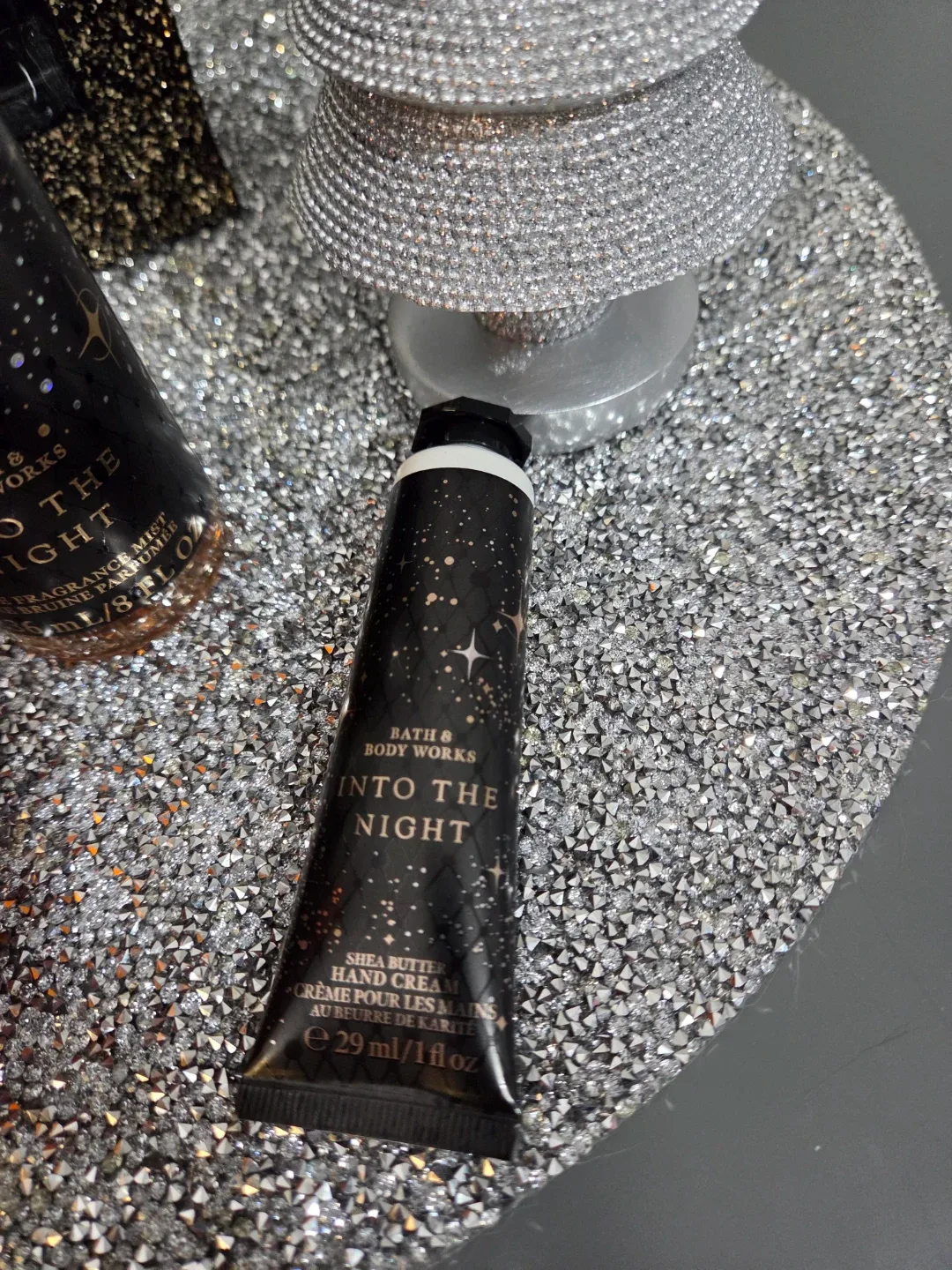 🎅NWT BATH & BODY WORKS INTO THE NIGHT GIFT SET🎄 image indicator(6)