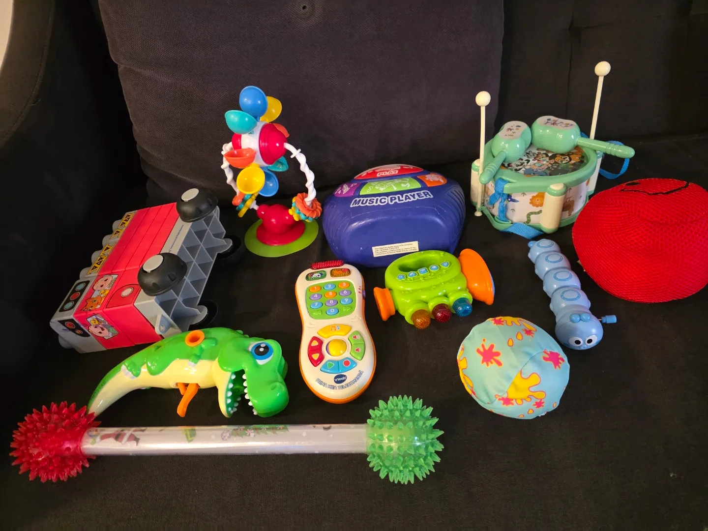 Mixed Lot of Baby & Toddler Toys image indicator(2)