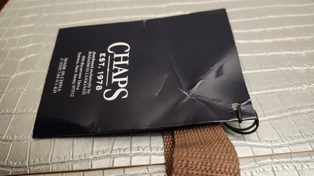 Chaps Voyager Collection Roll-Up Kit image indicator(3)