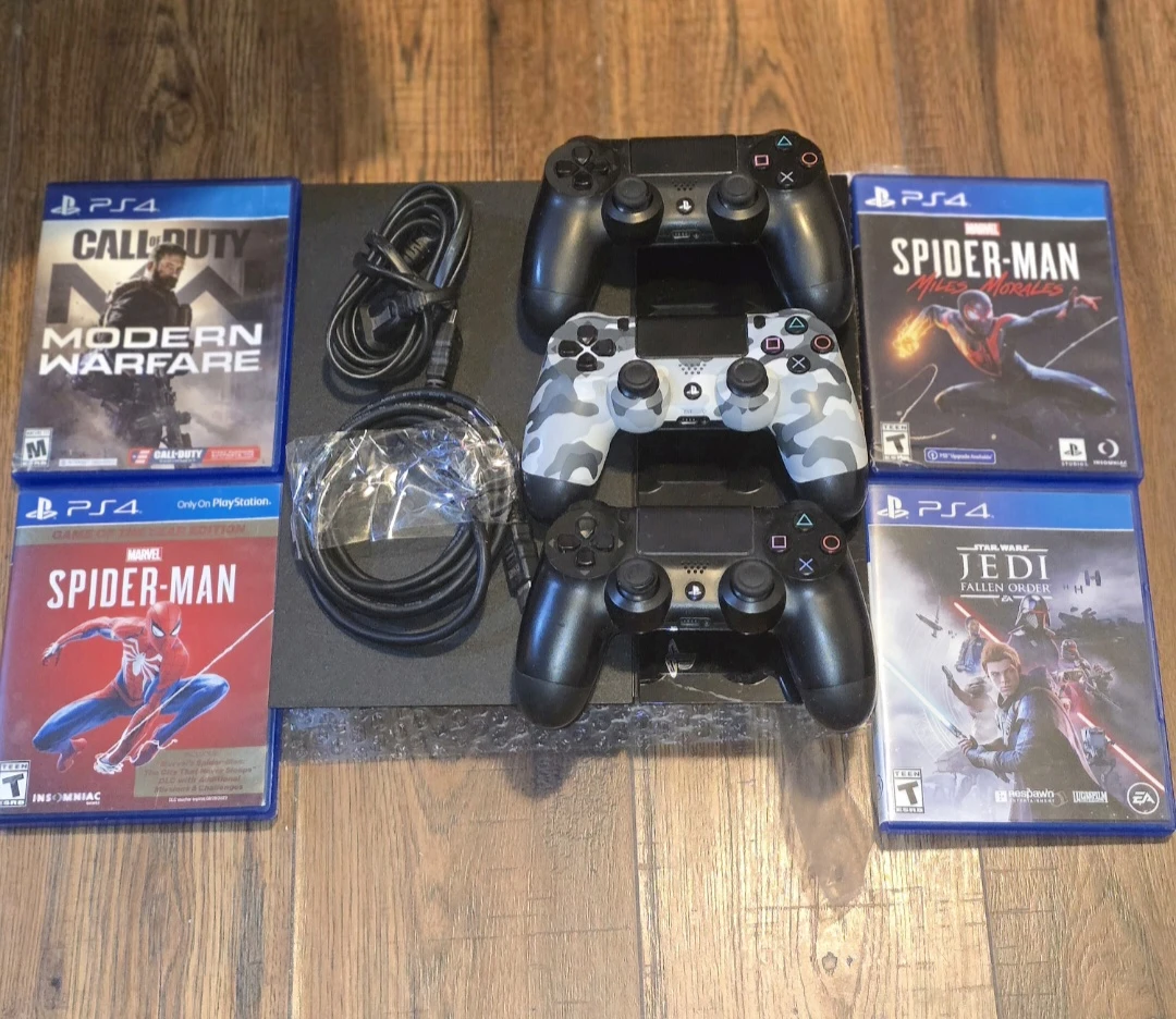 PlayStation 4 w/ Games - photo 2