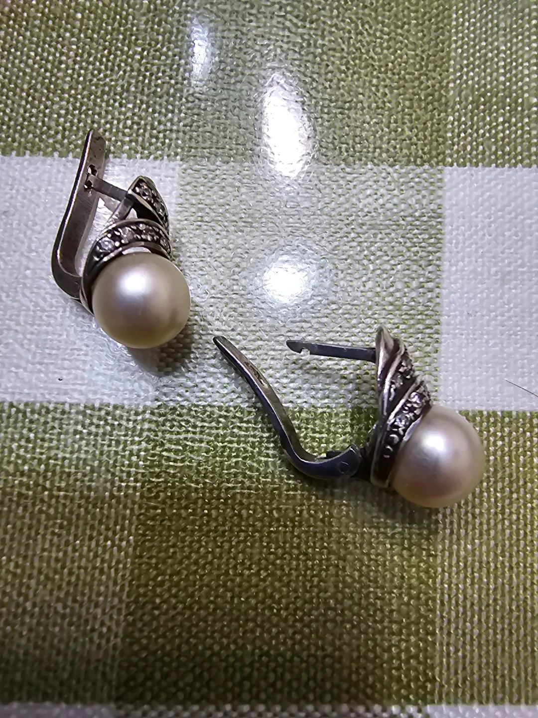 Pearl Necklace, 16 inches 45 cm and earrings(silver) image indicator(6)