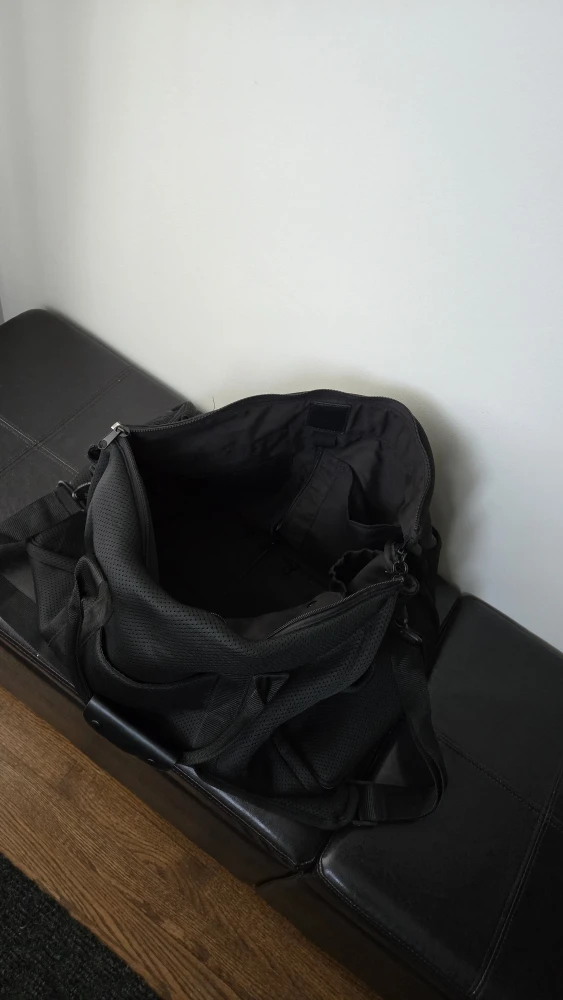 Fabletics Convertible Duffel Bag - photo 3