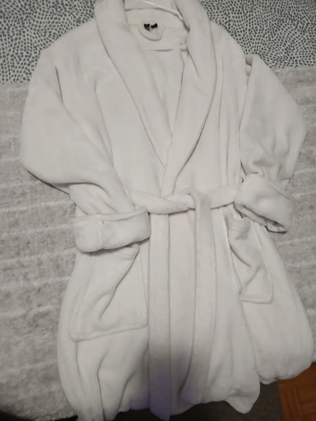 Cynthia Rowley Robe image indicator(3)