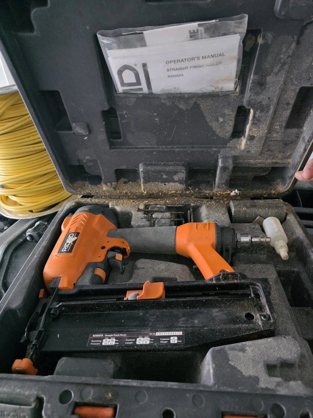 Ridgid Straight Finish Nailer with Case - photo 2