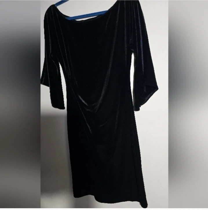 Black Velvet Dress - photo 4