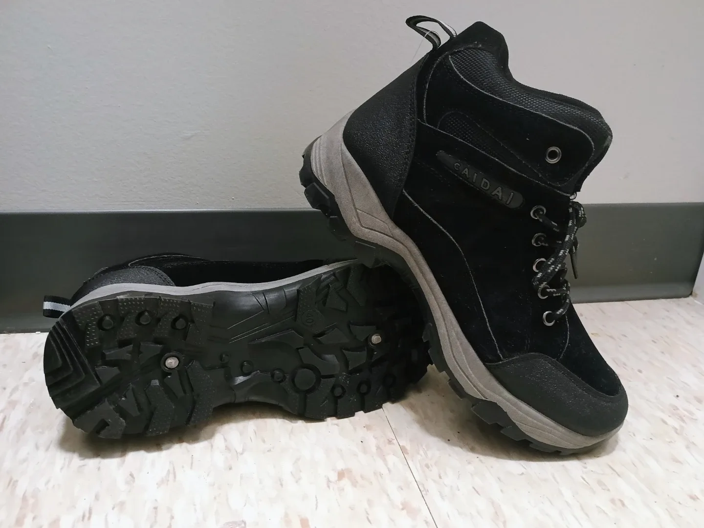GAIDAI Black Hiking Boots image indicator(2)