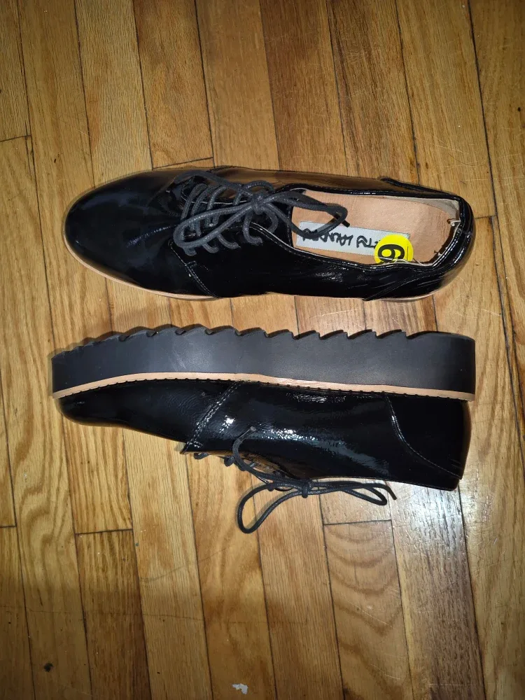 Dirty Laundry Platform Oxfords - Size 9