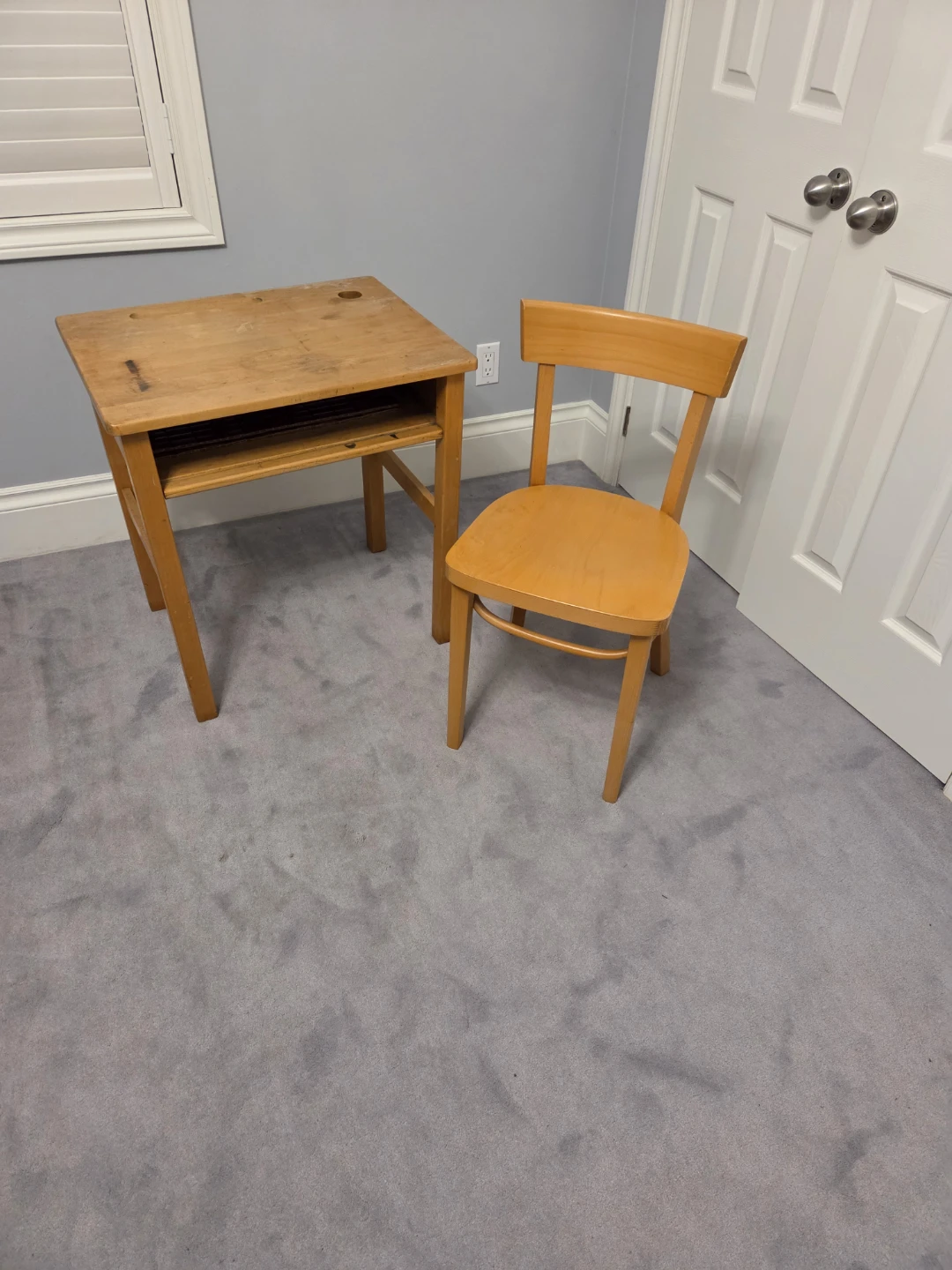 Wooden Desk and Chair Set - photo 4