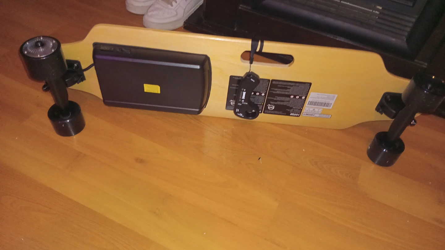 SOLO-FLOW Electric Skateboard