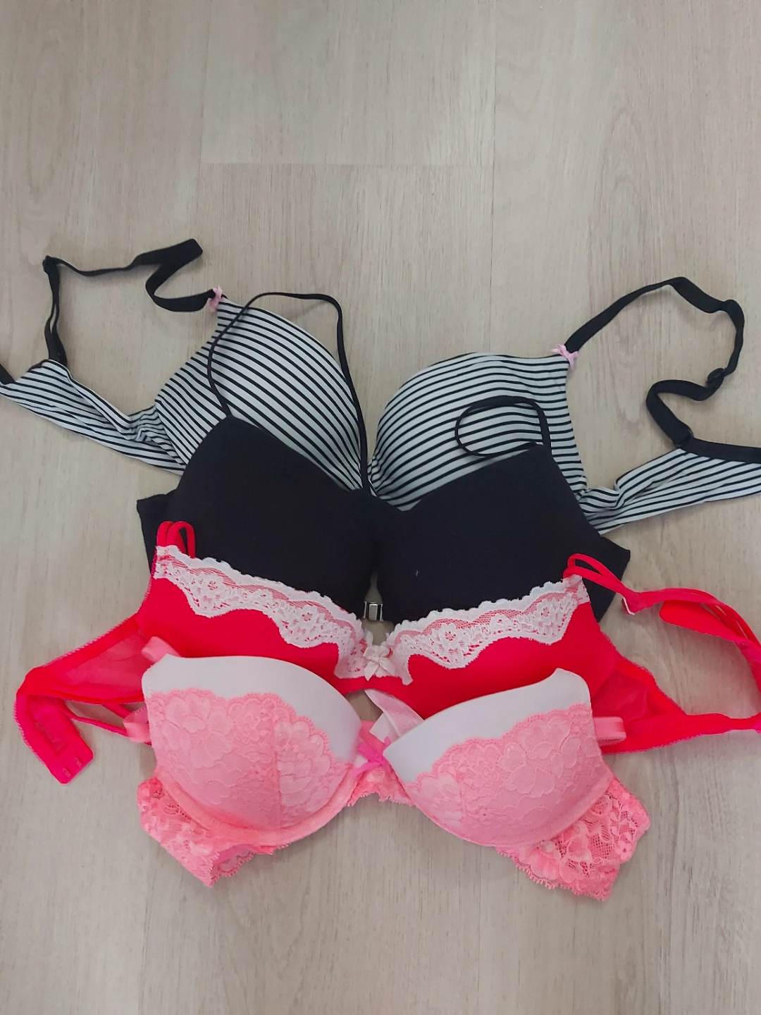 Set of Bras - Various Sizes & Styles