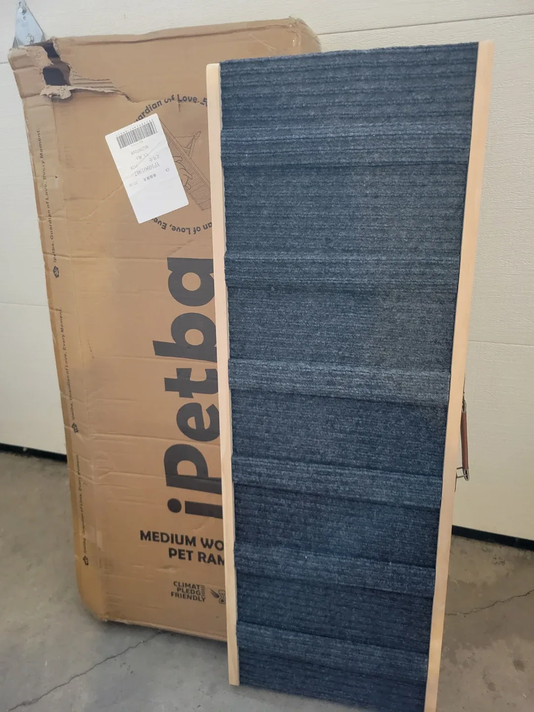 foldable Wood Wood pet Ramp 39" image indicator(10)