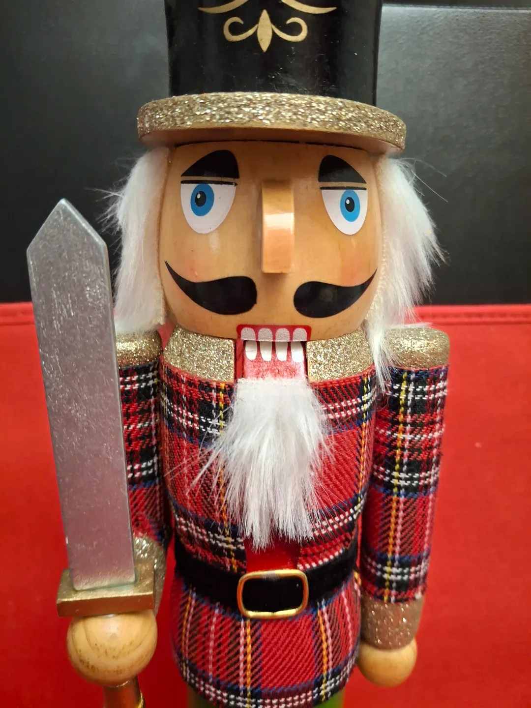 Festive Nutcracker Figurine image indicator(2)