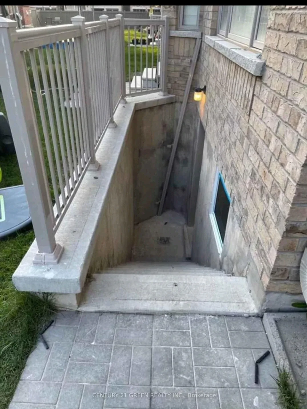 legal basement apartment image indicator(2)