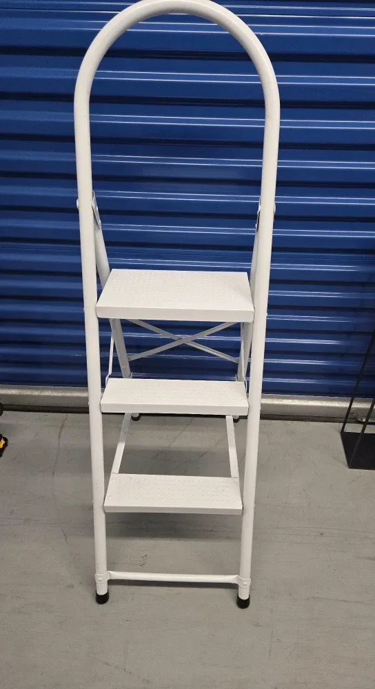 White 3-Step Ladder