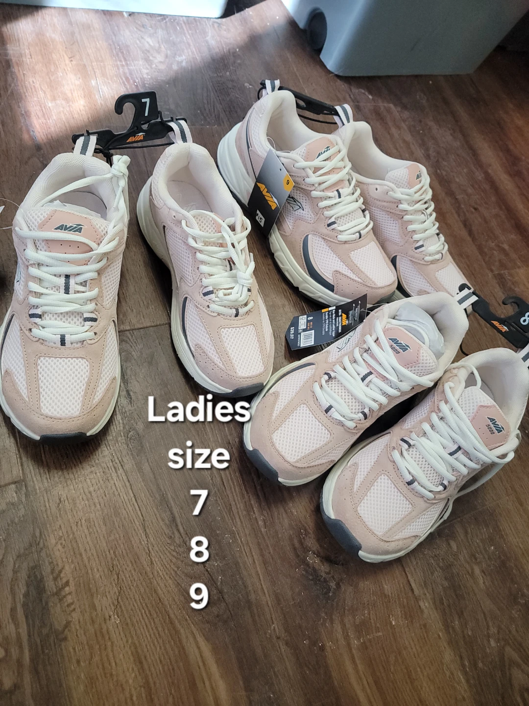 Avia 5000 Ladies Sneakers - Sizes 7, 8, 9 new with original tags