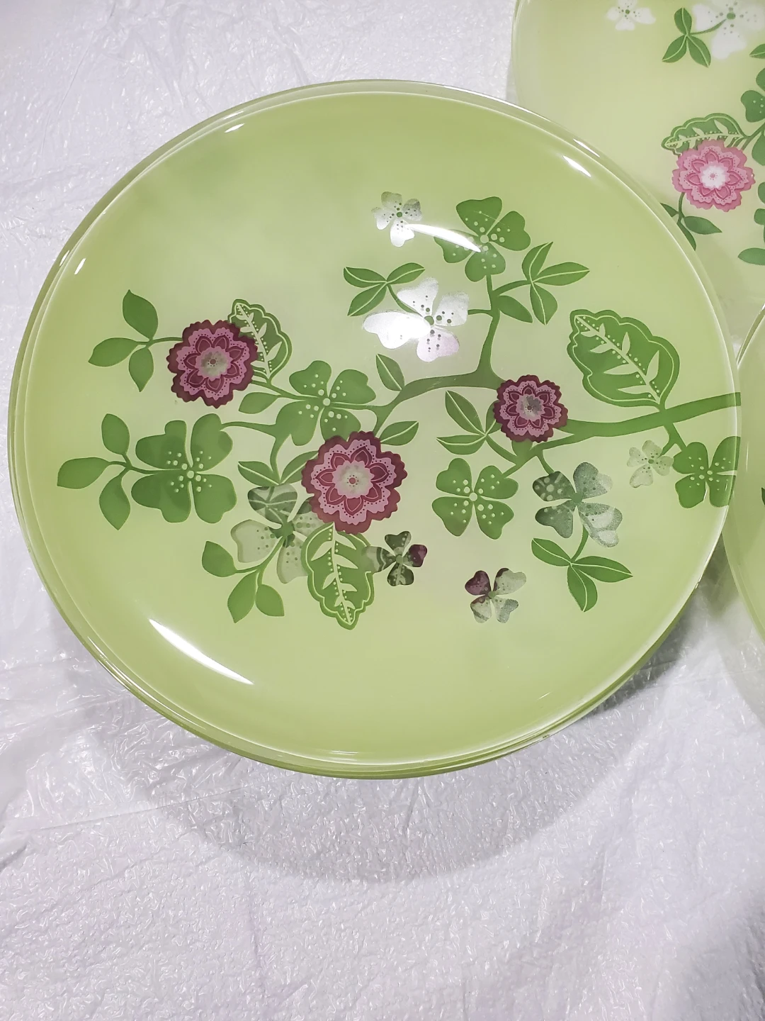 Free #Gifting - Vintage Clover Leaf Plates - a set of 12 - photo 2