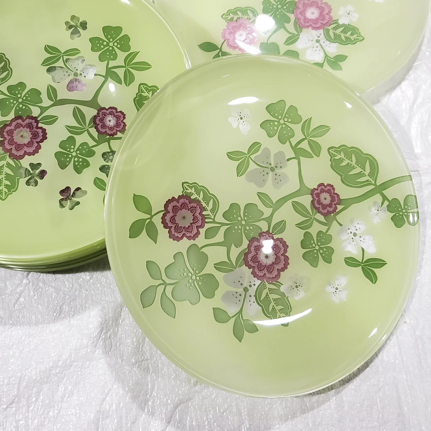 Free #Gifting - Vintage Clover Leaf Plates - a set of 12 - photo 3