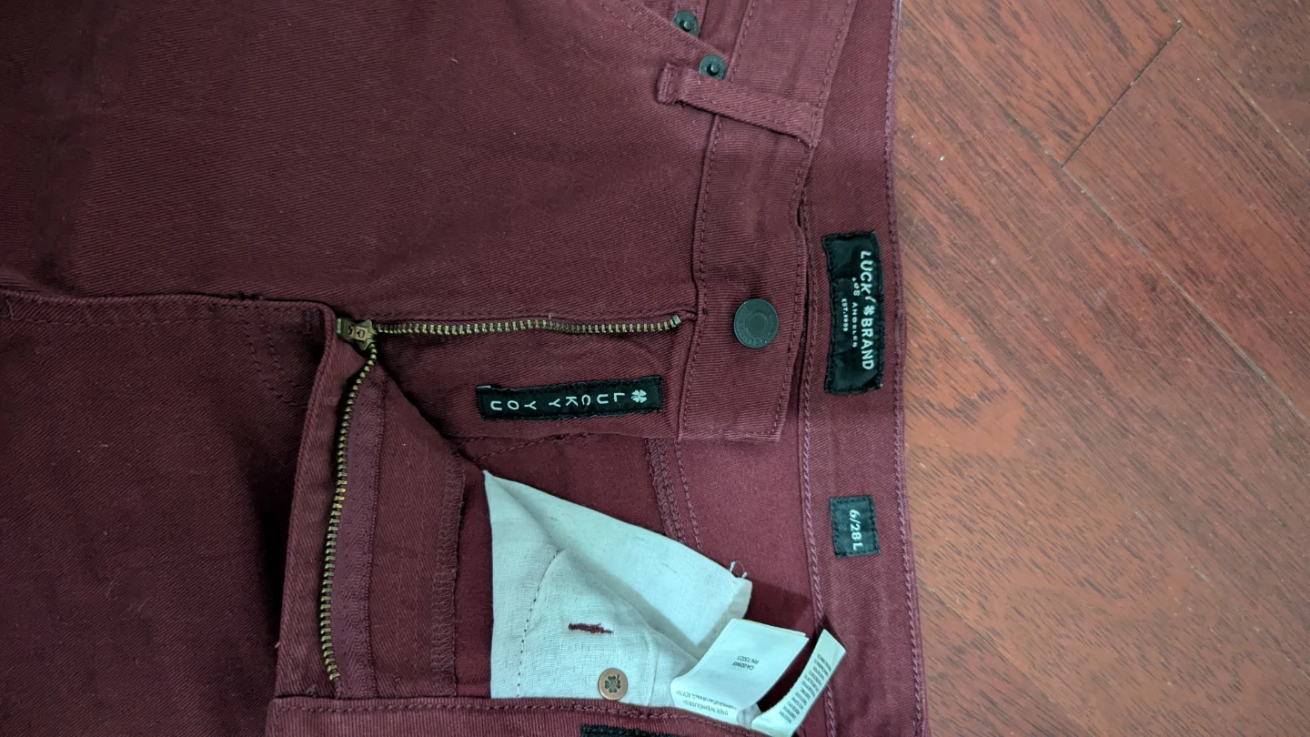 Lucky Brand Women's Burgundy Flare Jeans - Size 6/28L - photo 3