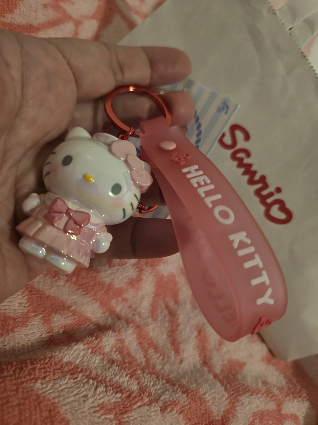 Hello Kitty Fig. Keychain & Sanrio Gift Bag Japan - photo 5
