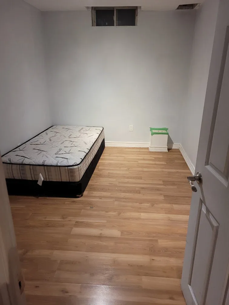 Basement room rental image indicator(2)