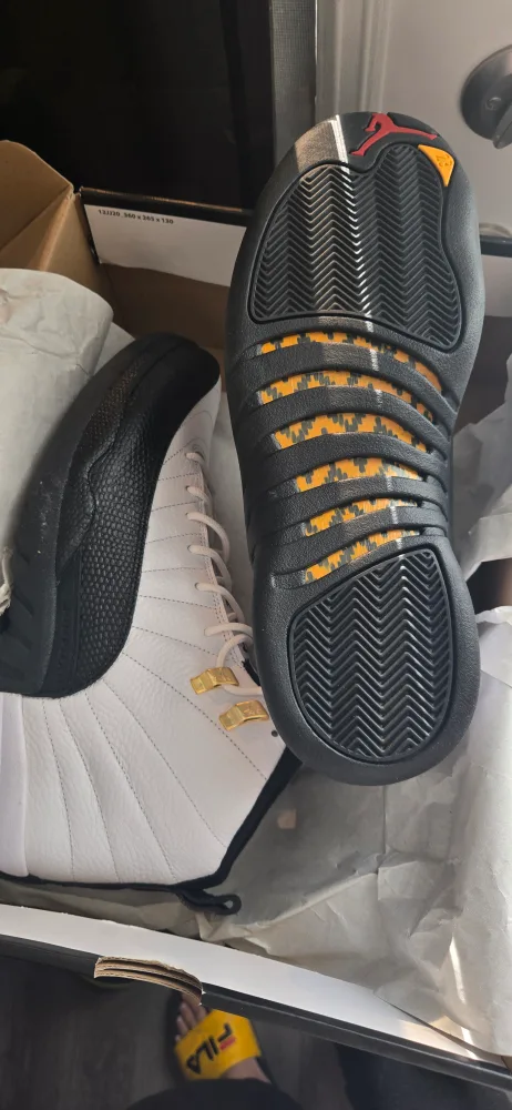 Jordans for sale image indicator(8)