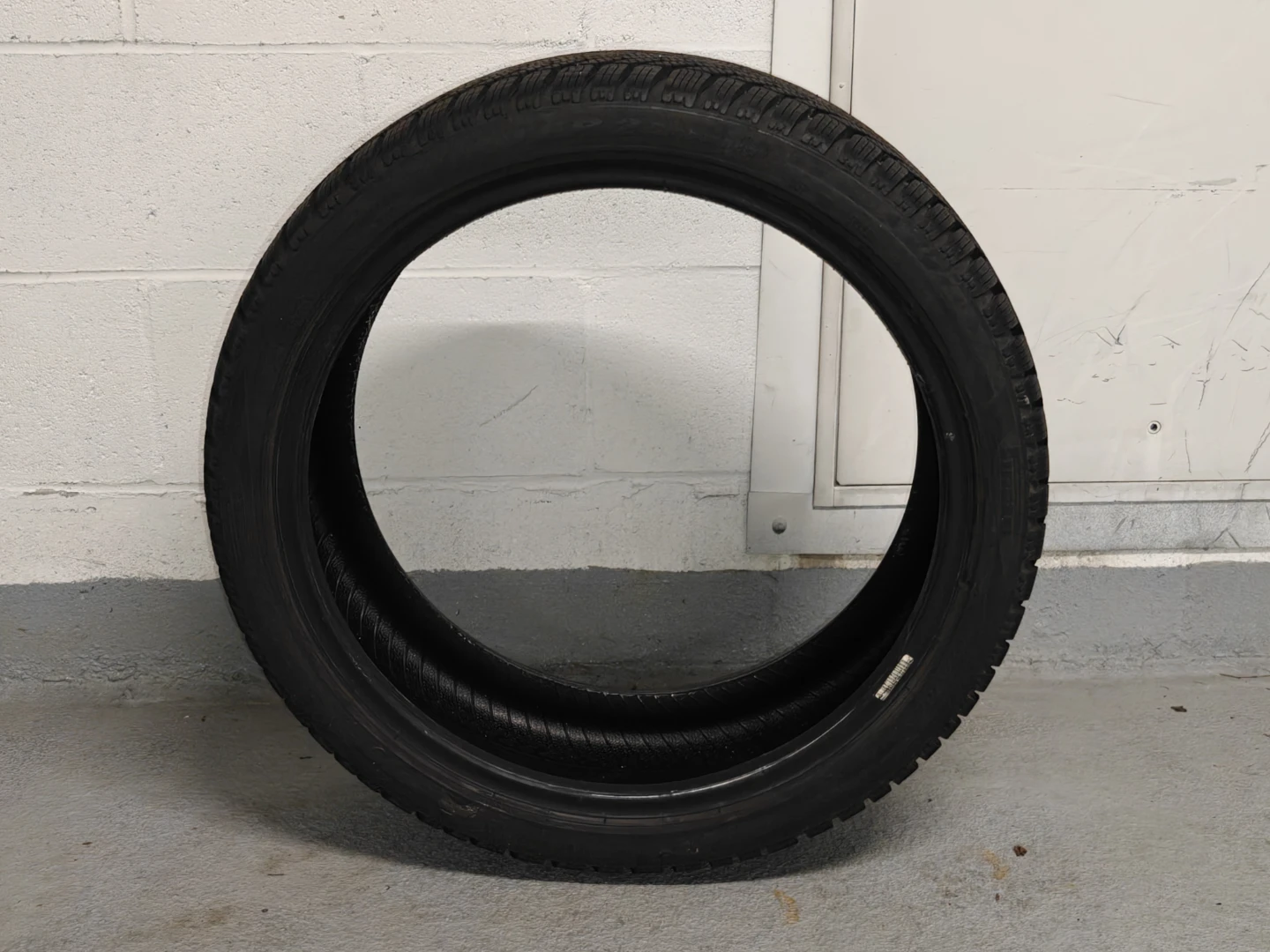 Pirelli Winter 2 Cinturato 215/40R18 Tire - set of 4