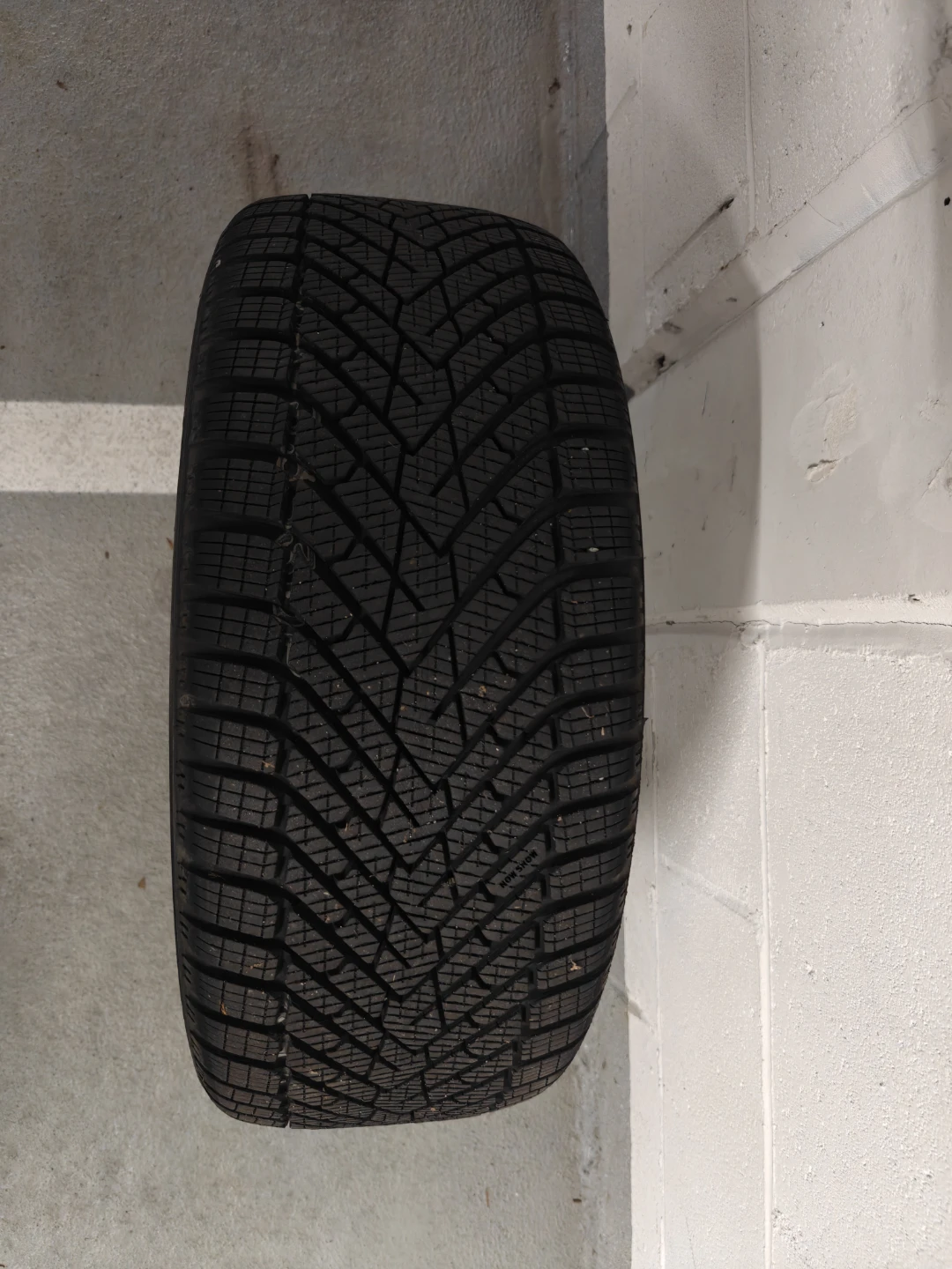 Pirelli Winter 2 Cinturato 215/40R18 Tire - set of 4 - photo 5