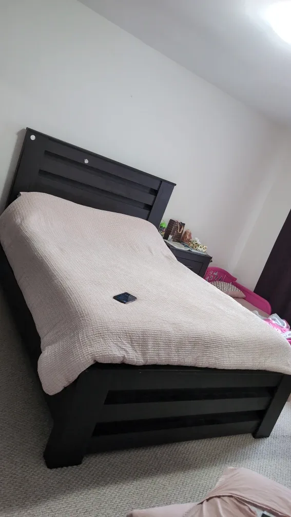 Queen Bedroom Set - Bed, Dresser, Nightstand - Dark Wood image indicator(4)